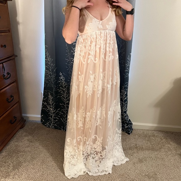 Pink Elegant Floral Lace High Waist Maxi Dress - Picture 5 of 11